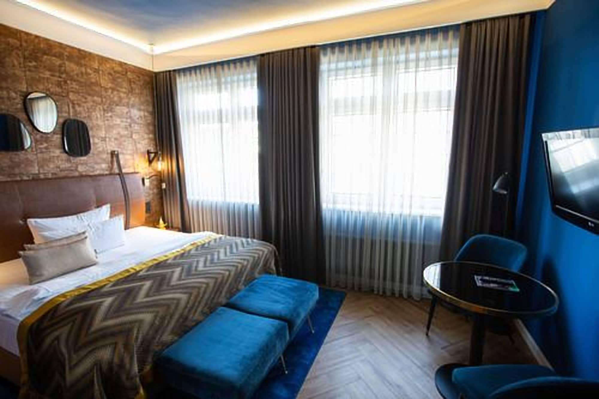 Boutique Hotel Poppenbuetteler Hof ハンブルク エクステリア 写真